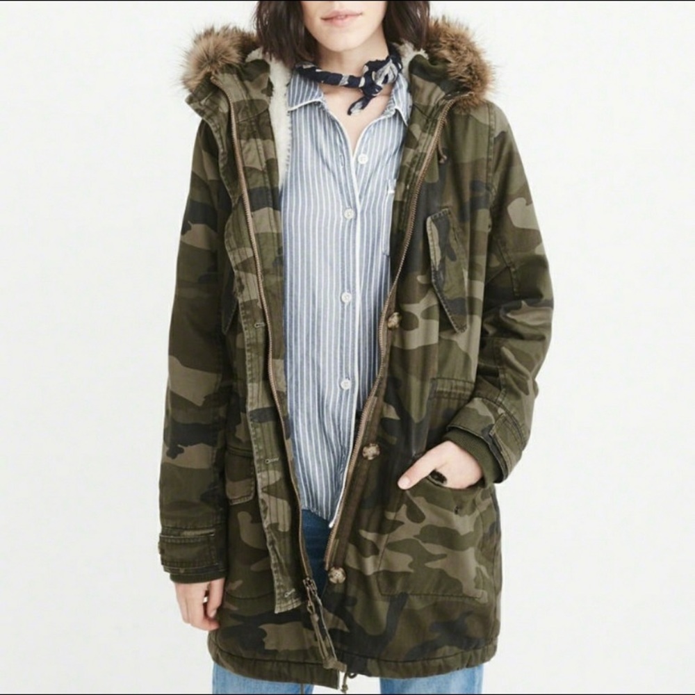 Abercrombie & Fitch Camo Jacket Parka Hoodie Size Small
